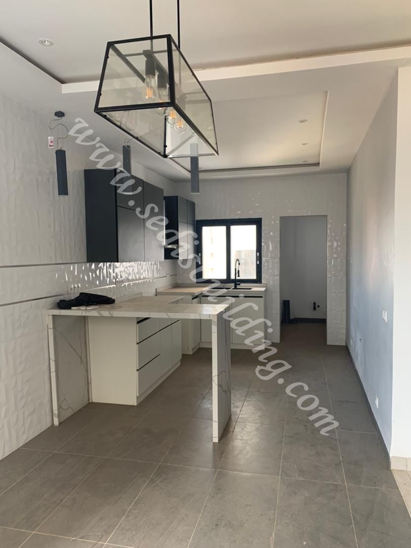 Appartement neuf aux almadies (zone de recasement